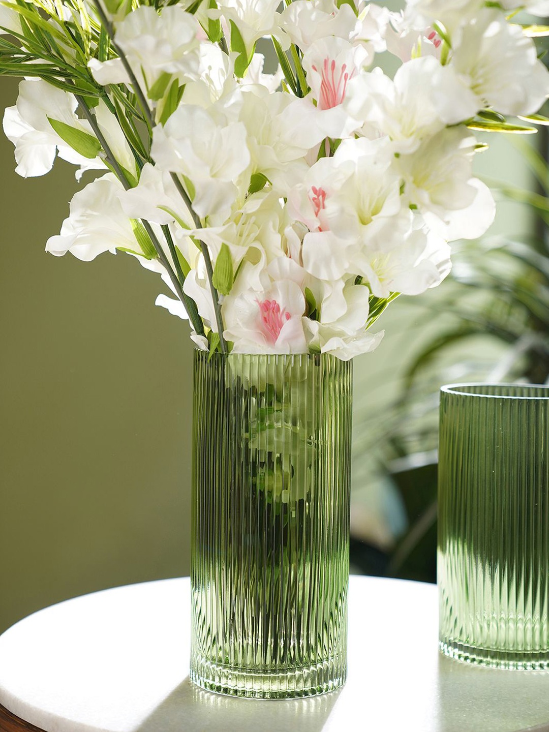 

Pure Home and Living Green Glass Ribbed Flower Vases