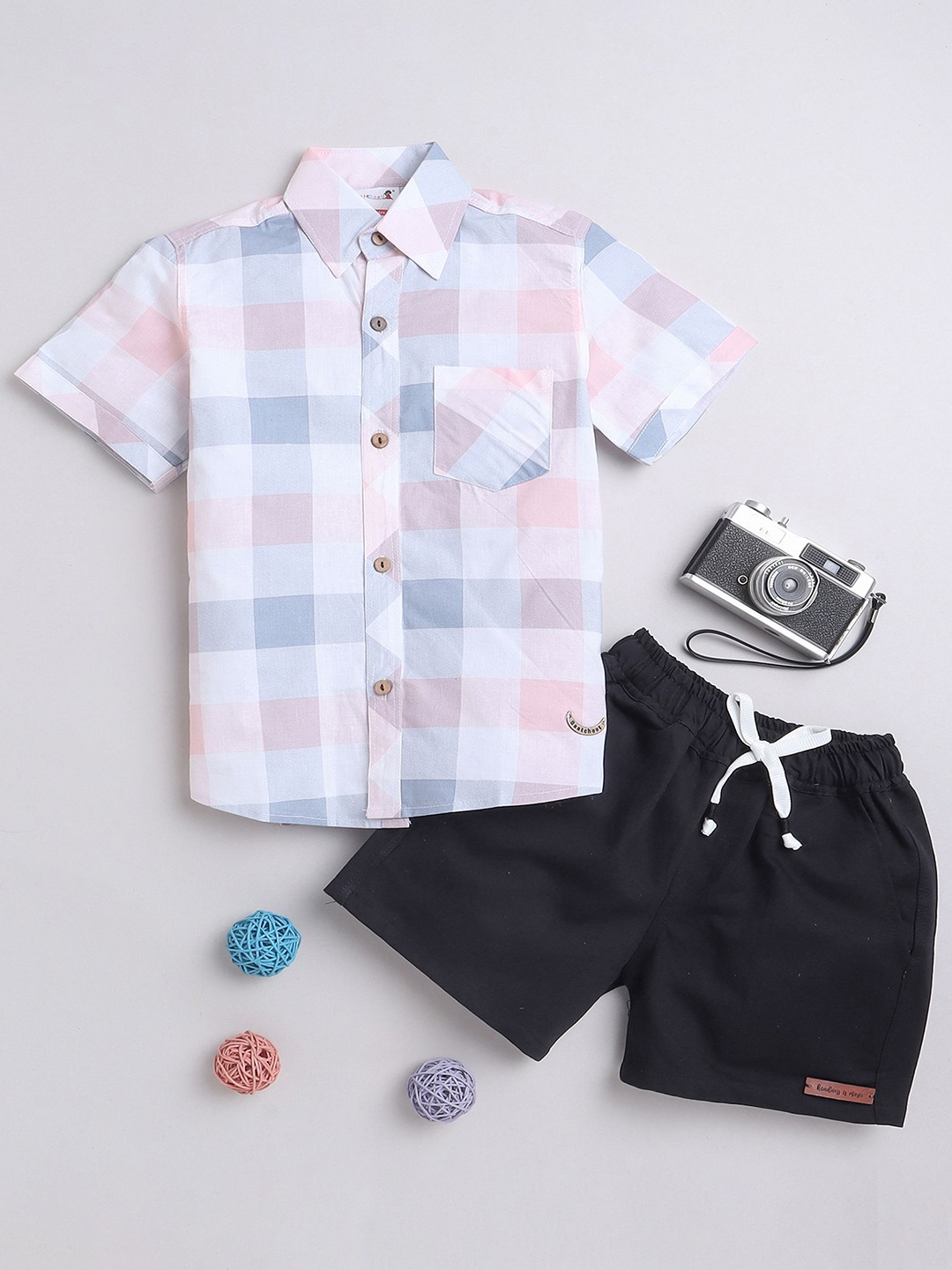 

BAATCHEET Boys Checked Pure Cotton Shirt With Shorts, Pink