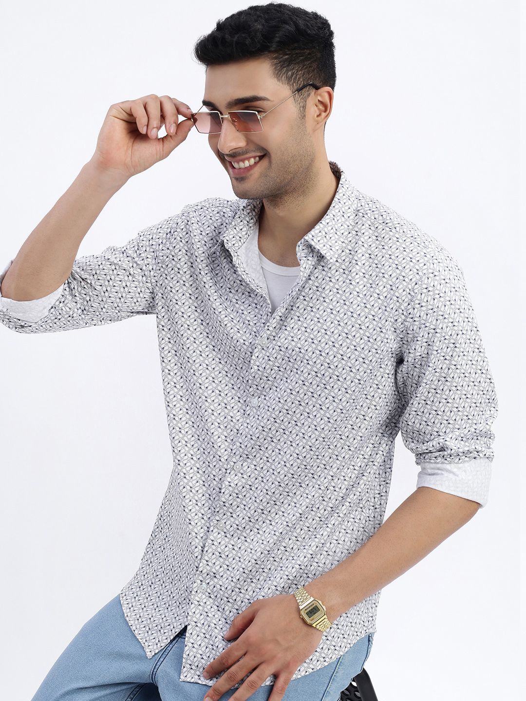 

SHOWOFF Men Standard Spread Collar Geometric Printed Cotton Slim Fit Casual Shirt, White