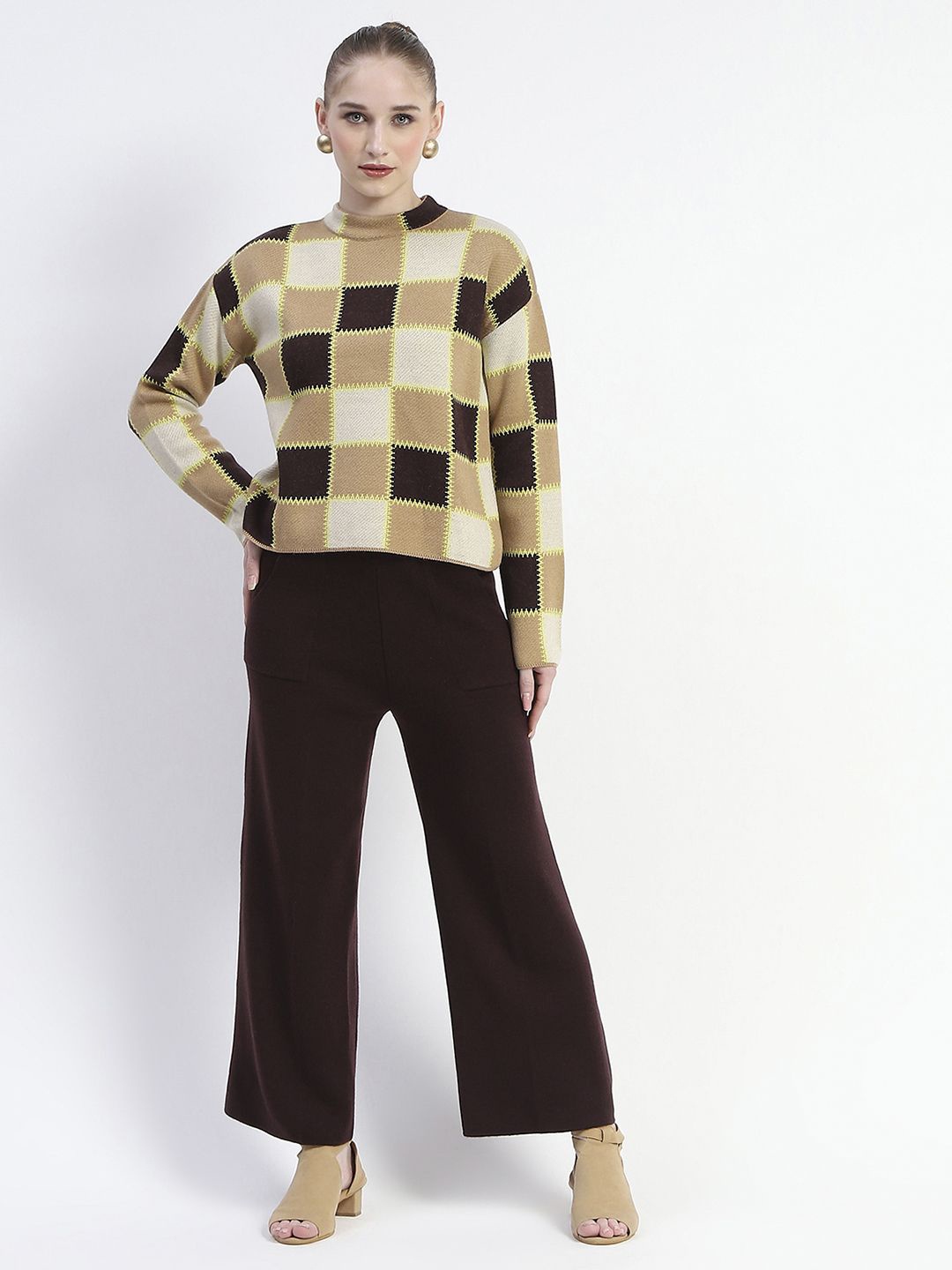 

Madame Woven Design Round Neck Long Sleeves Sweatshirt & Trouser, Coffee brown