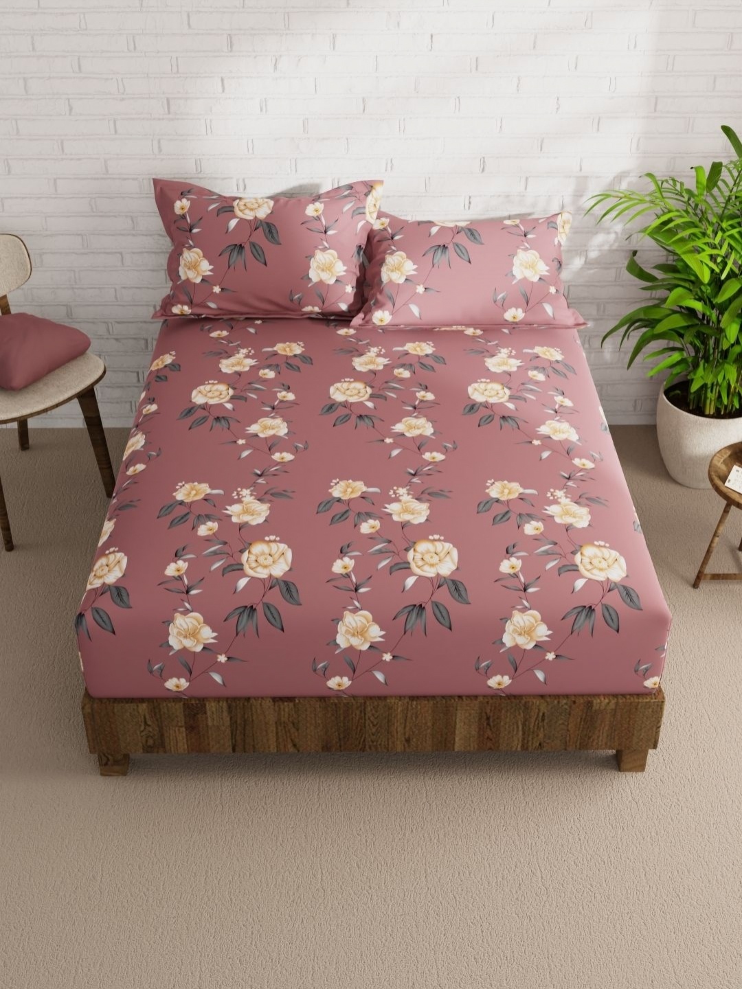 

KOPA Mauve & Yellow Floral 152 TC Queen Bedsheet with 2 Pillow Covers