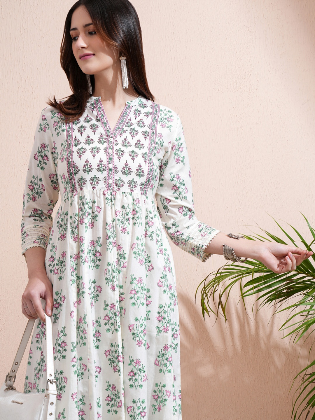 

Vishudh Floral Printed Pure Cotton Kurta With Trousers, Cream
