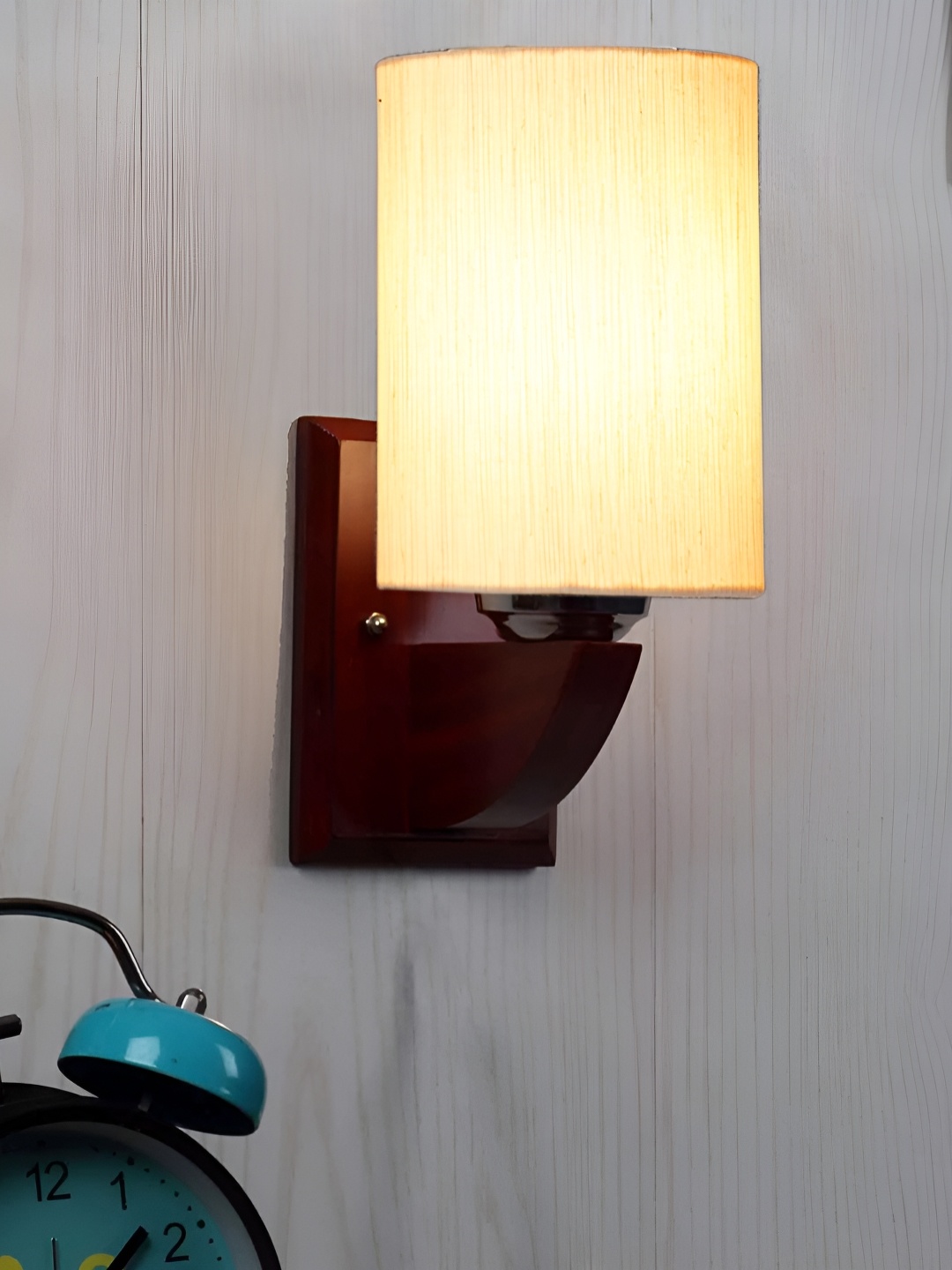 

Devansh Off White & Brown Wood Traditional Cylinder Shaped Wall Lamp