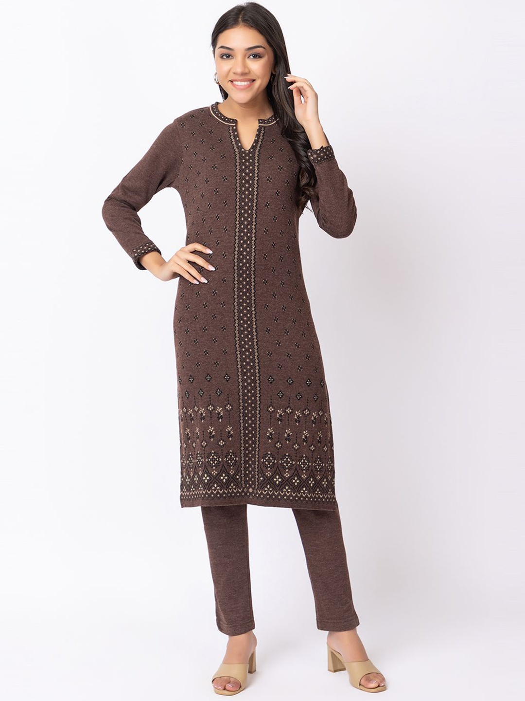 

KEIKO Ethnic Motifs Printed Notch Neck Straight Kurta with Trousers, Camel brown
