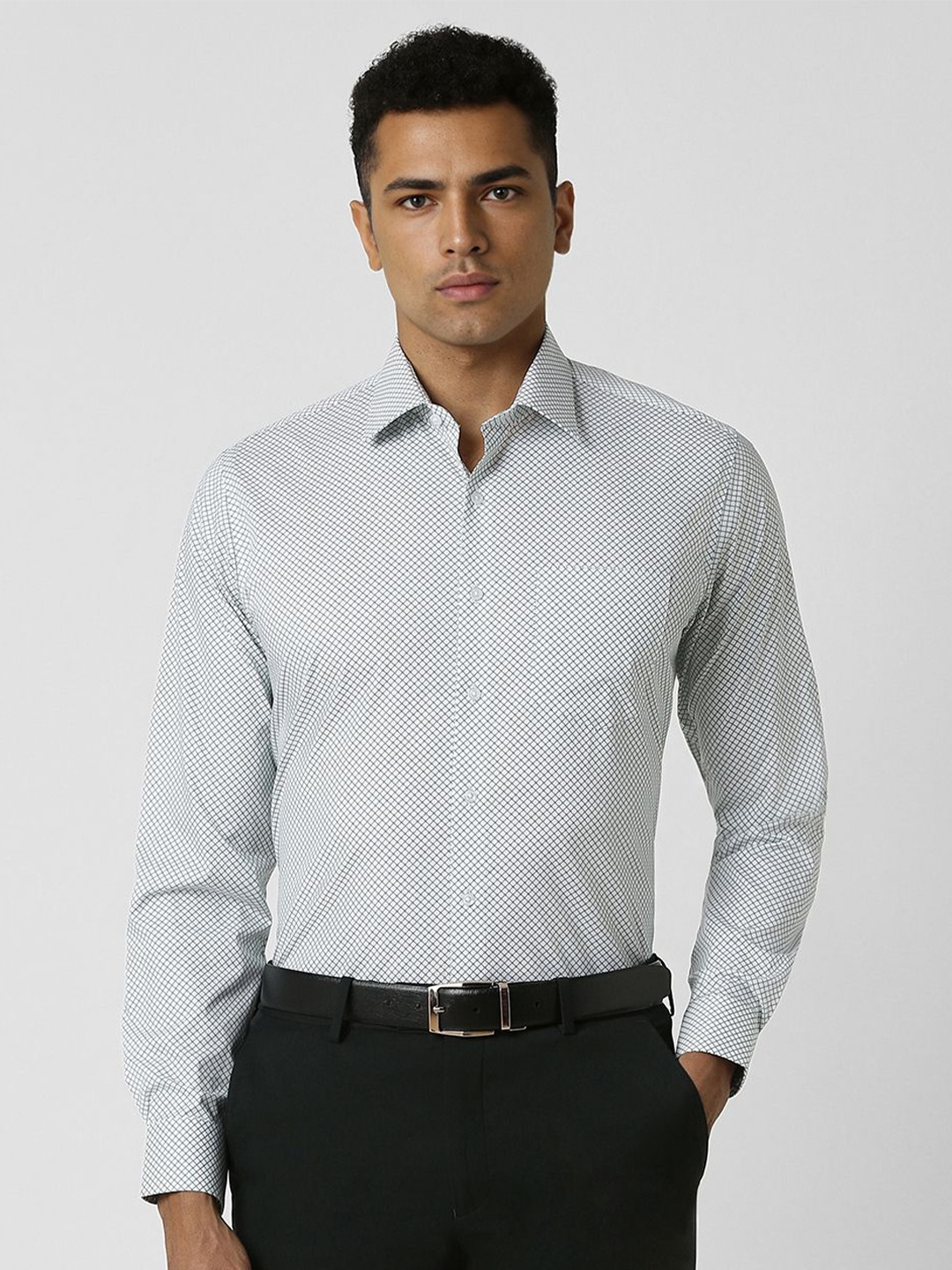 

Van Heusen Men Spread Collar Geometric Printed Cotton Slim Fit Formal Shirt, White