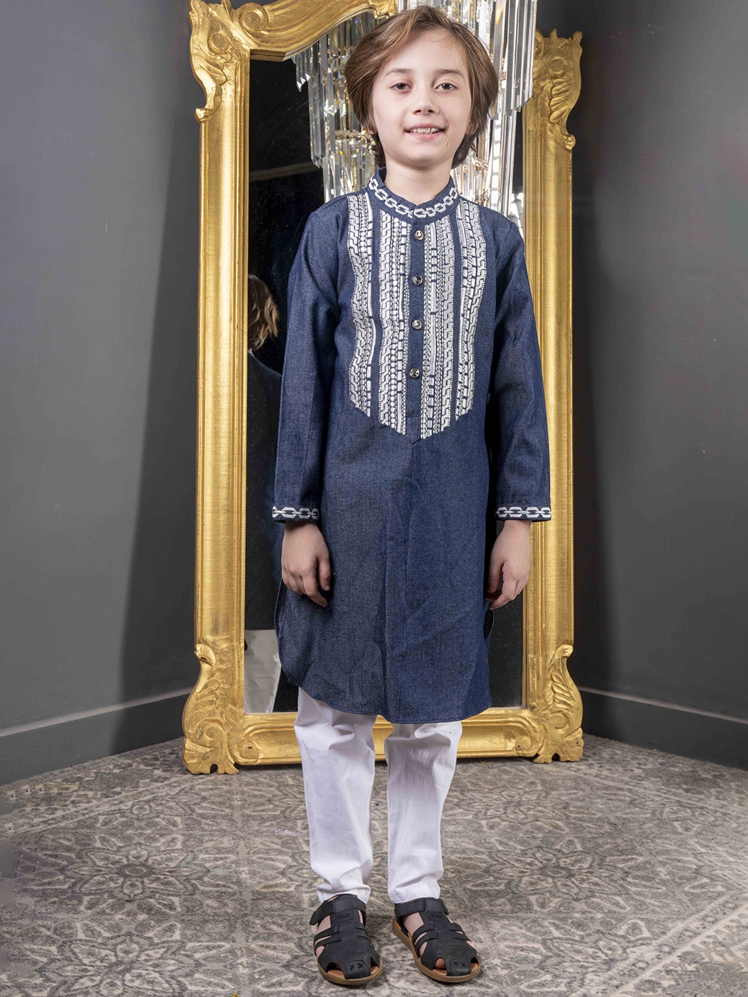 

HOITY MOPPET Boys Ethnic Motifs Embroidered Thread Work Kurta with Trouser, Blue
