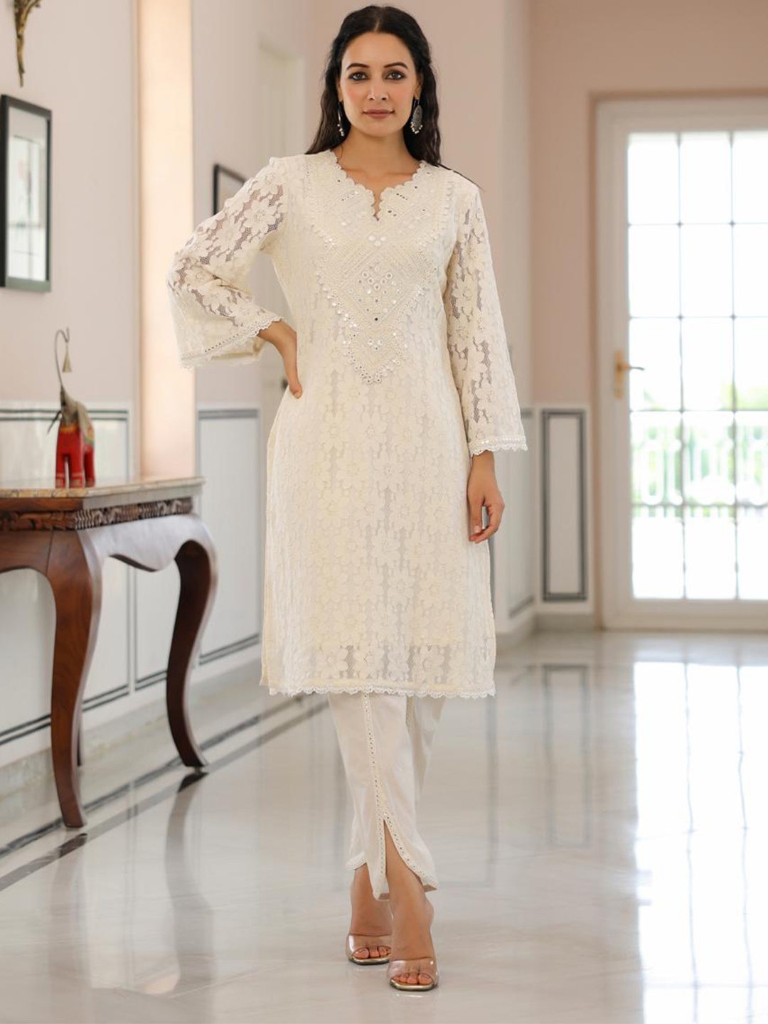 

AUTUMN LANE Floral Regular Pure Cotton Straight Kurta with Trousers, Off white