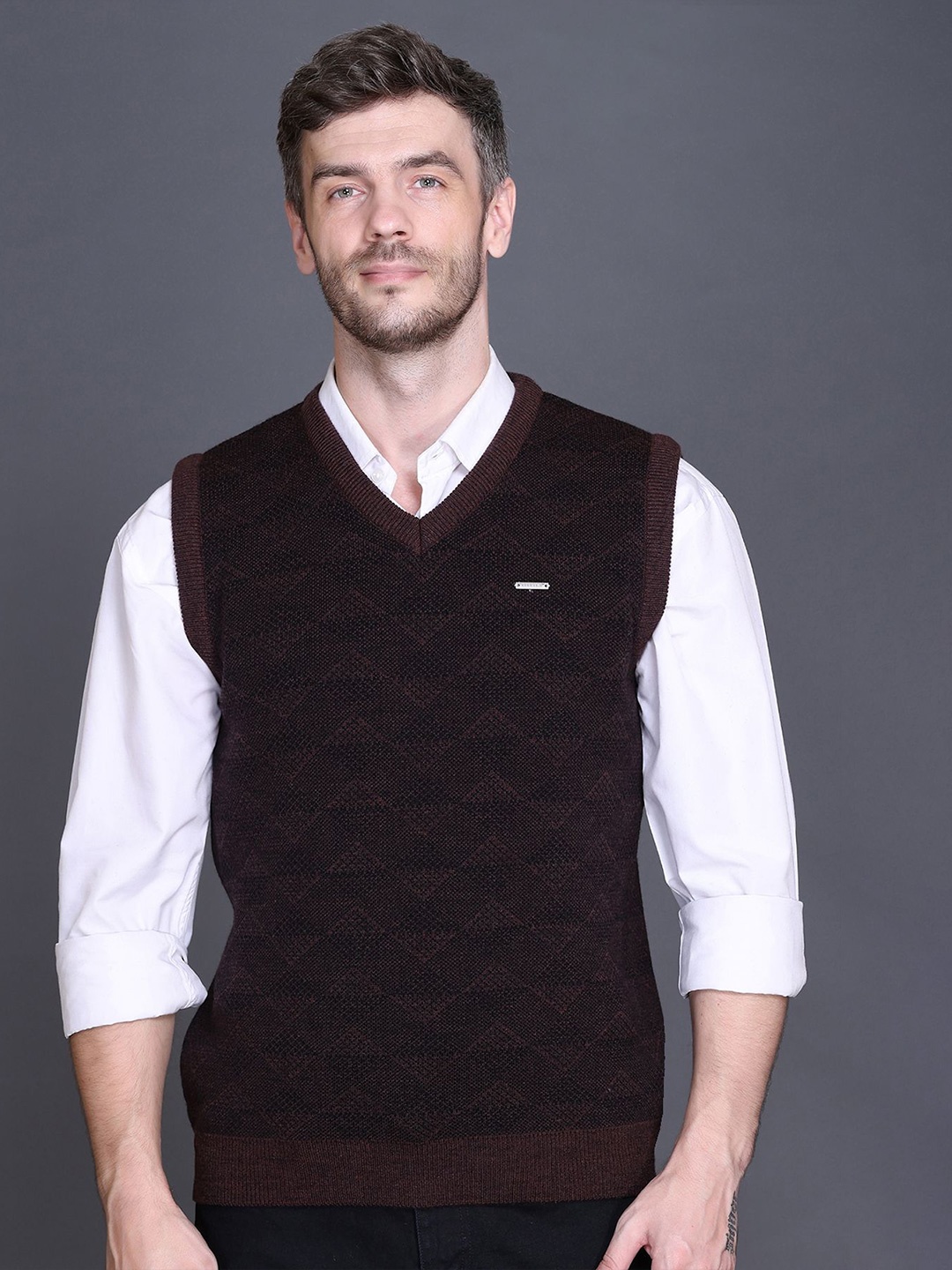 

GODFREY Men Cable Knit V-Neck Ribbed Sweater Vest, Burgundy