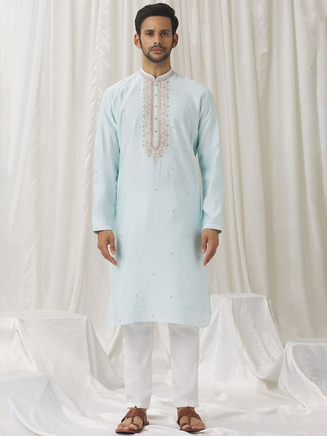 

Alaya Advani Floral Embroidered Mirror Work Silk Cotton Straight Kurta with Trousers, Blue