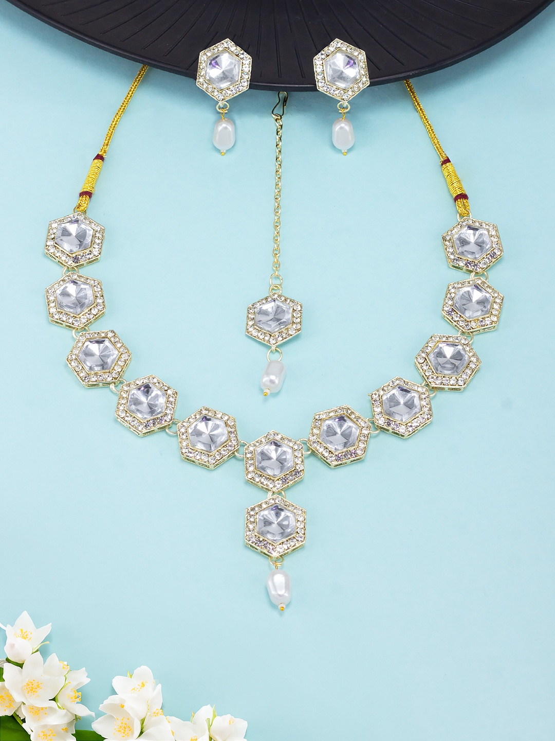 

PRIVIU Gold-Plated Kundan Studded Jewellery Set