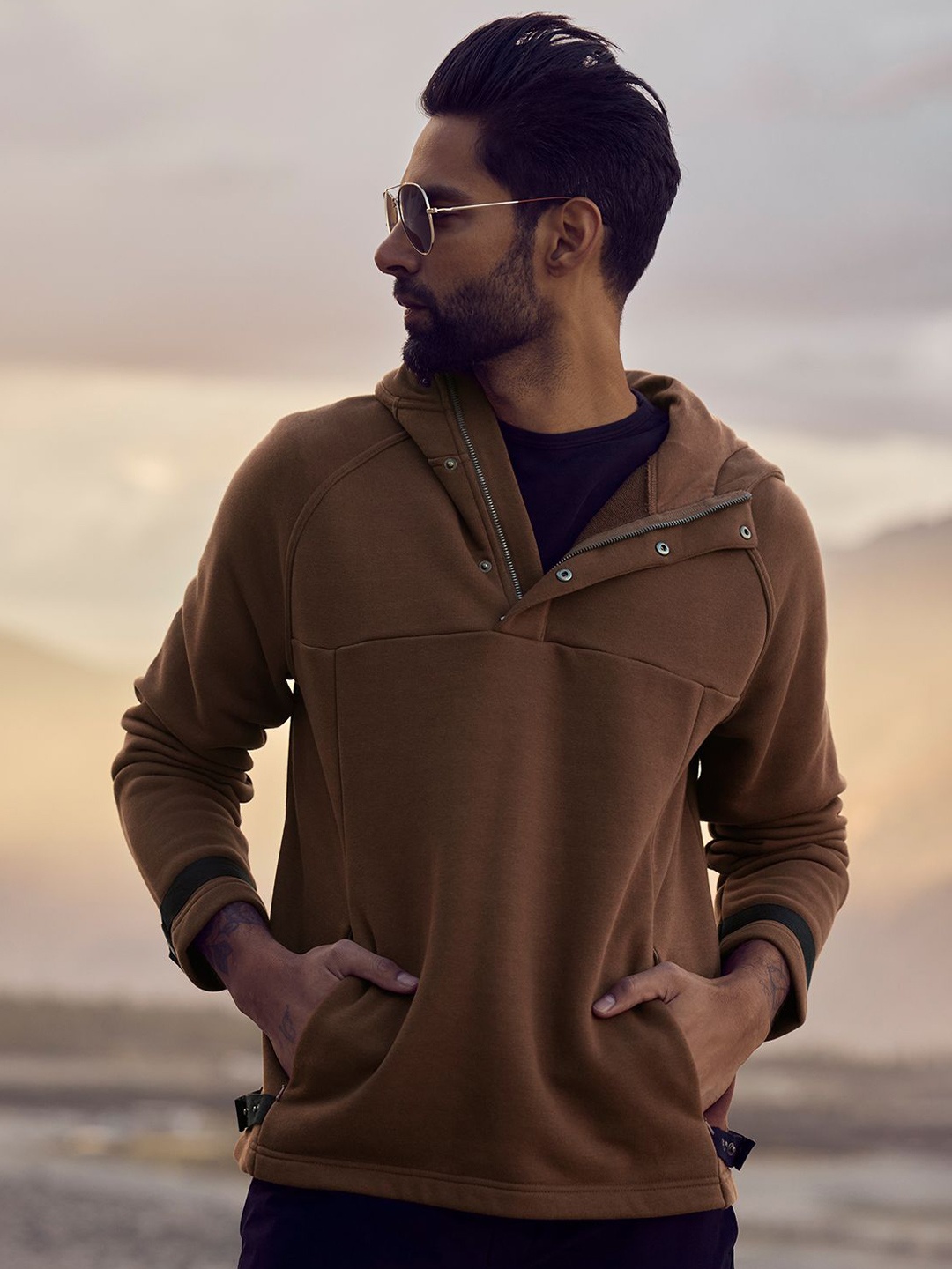 

Casual Men Triblend Hoodie, Brown