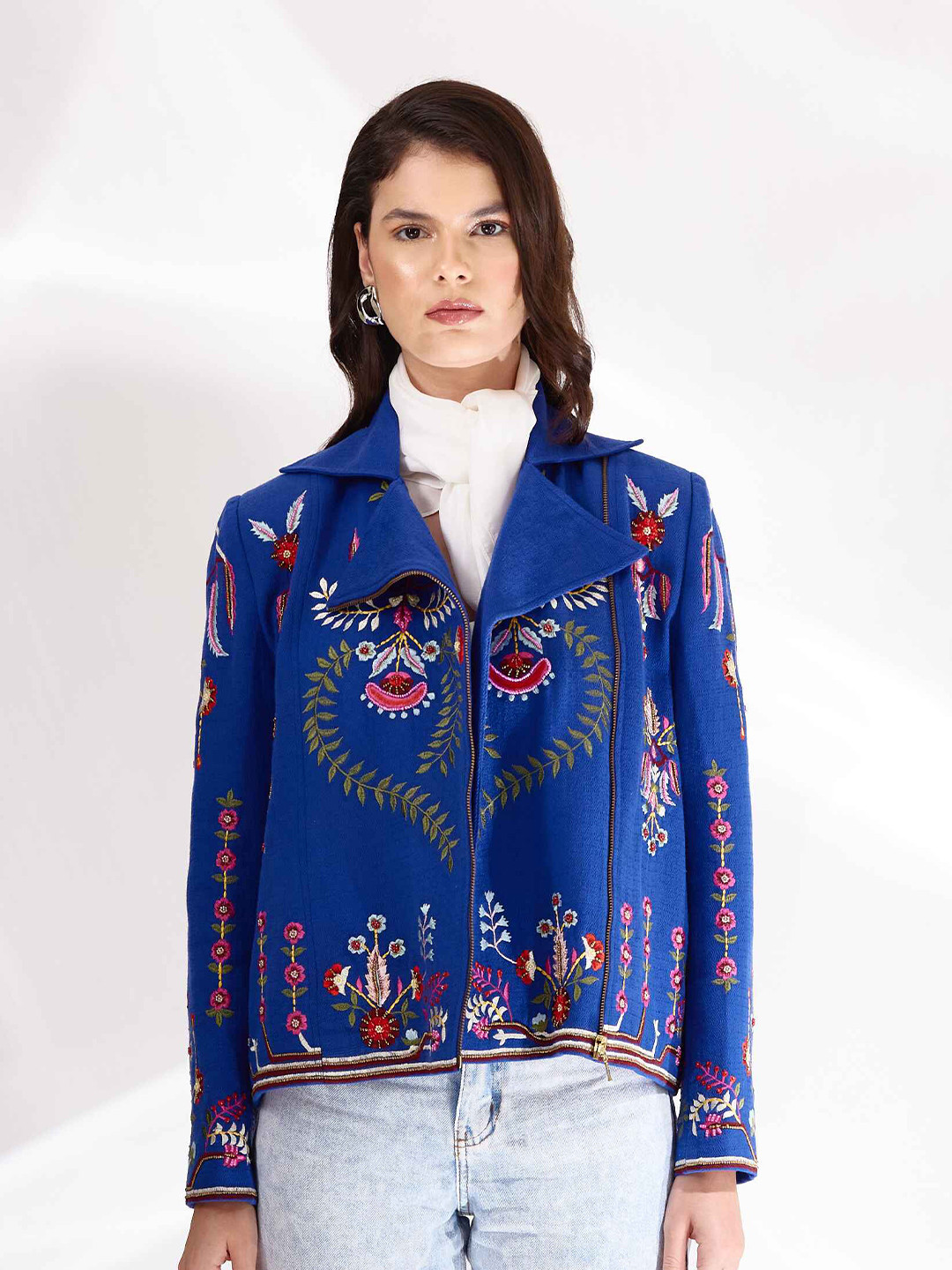 

BETRUE Women Floral Embroidered Cotton Satin Denim Jacket, Blue
