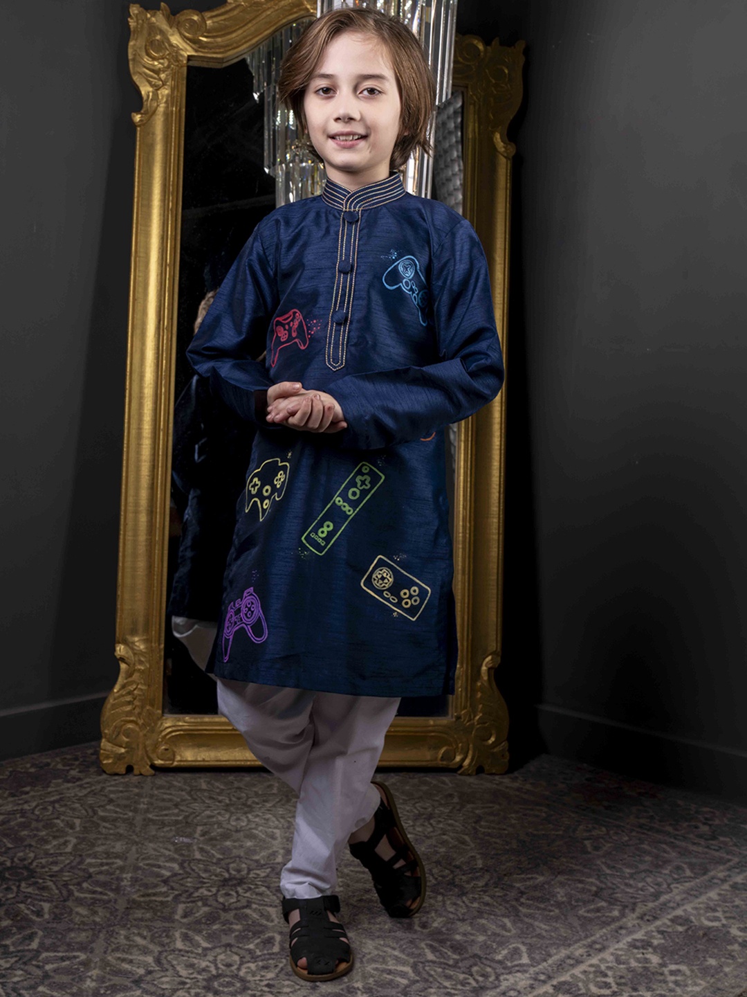 

HOITY MOPPET Boys Ethnic Motifs Printed Thread Work Straight Kurta With Trousers, Blue