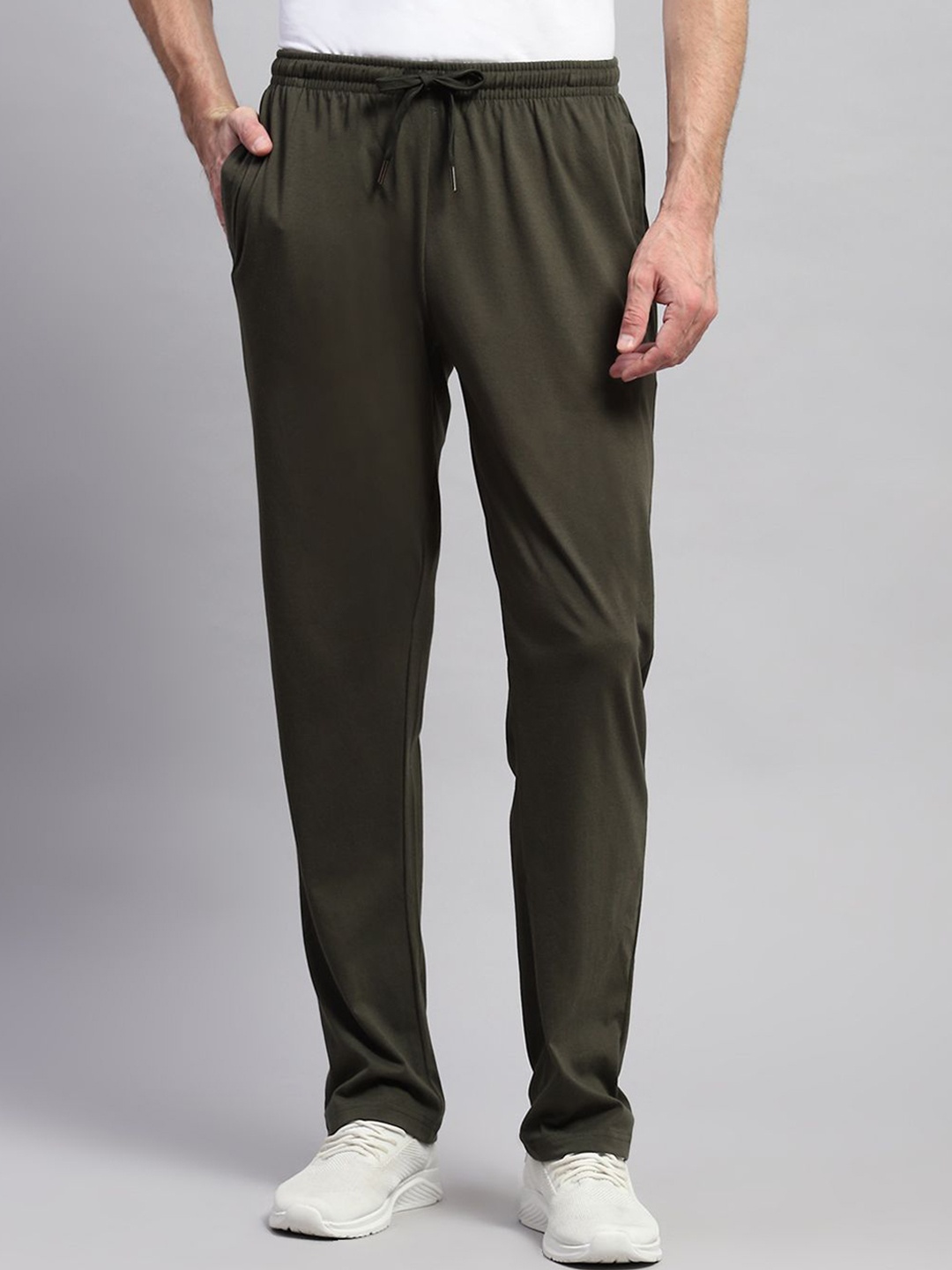 

Monte Carlo Men Mid Rise Track Pants, Olive