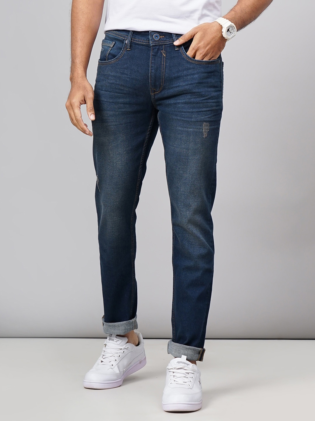 

JADE BLUE Men Slim Fit Mildly Distressed Light Fade Stretchable Jeans