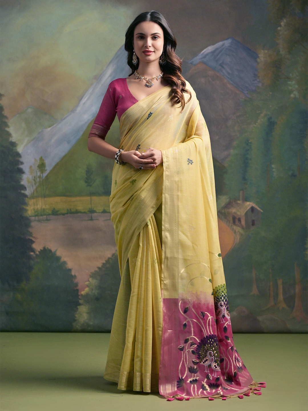 

AWRIYA Woven Design Pure Cotton Handloom Saree, Yellow