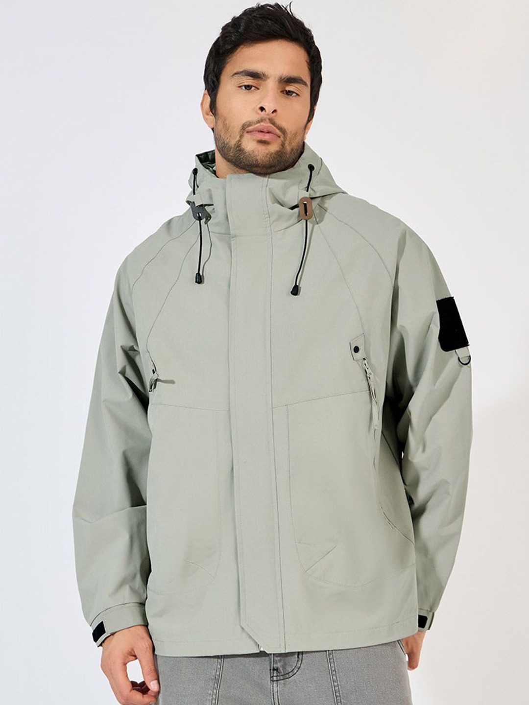 

Styli Men Hooded Solid Casual Tailored Jacket, Green
