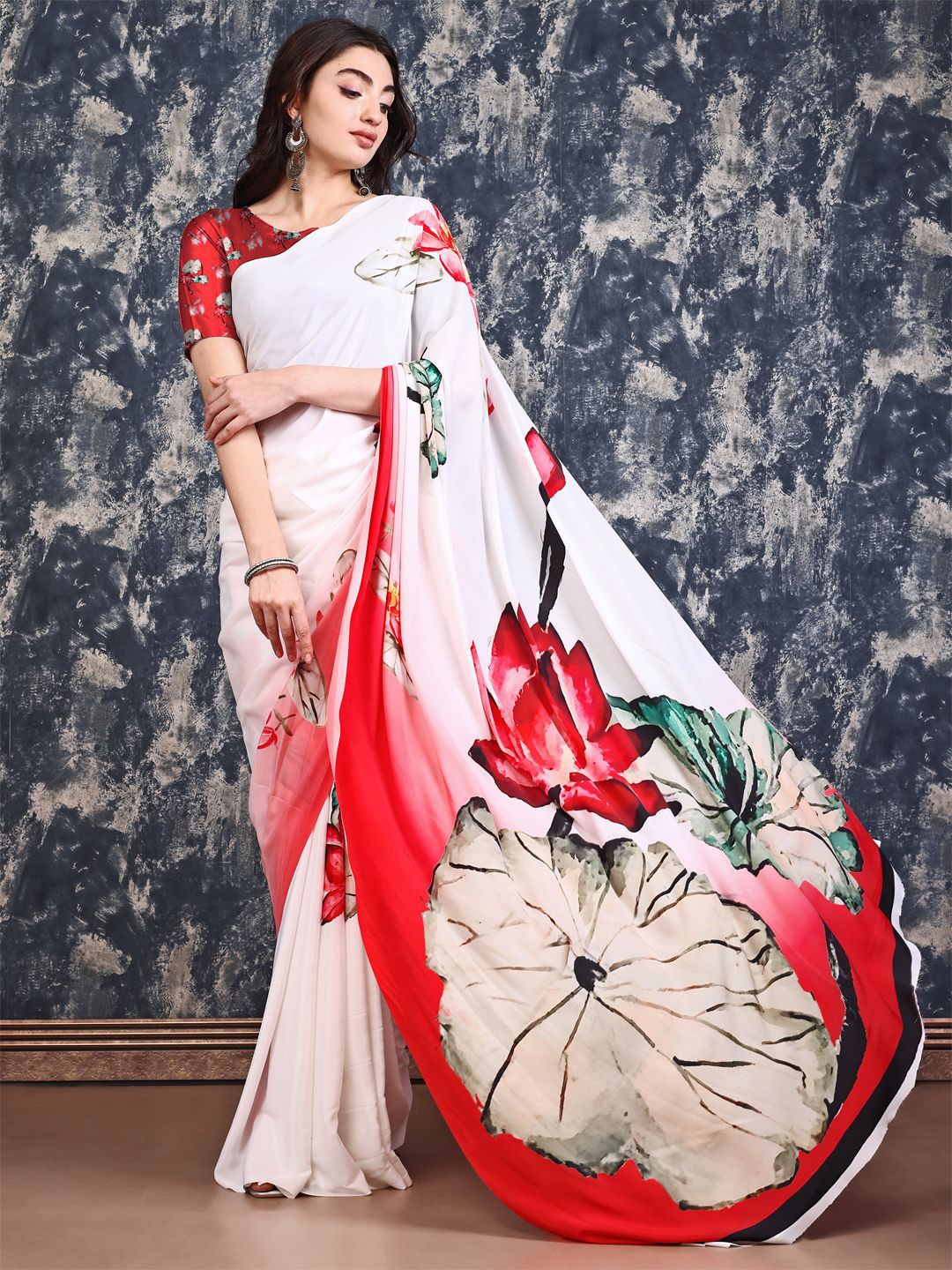 

P D Silk Mills Floral Pure Crepe Saree, White