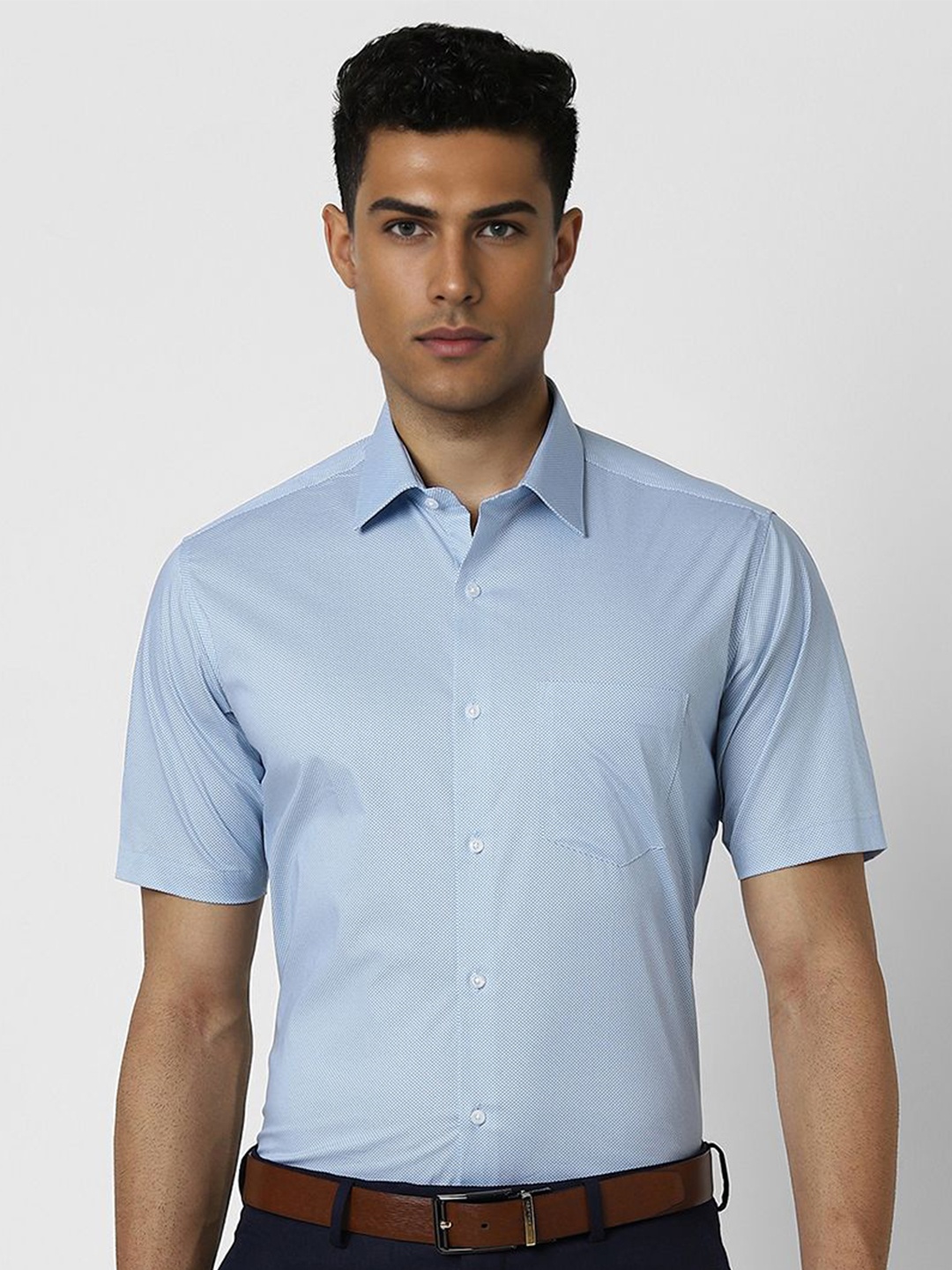 

Van Heusen Men Spread Collar Micro Checked Cotton Slim Fit Formal Shirt, Blue