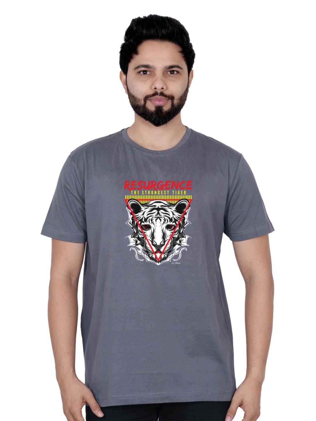 

LA MILANO Men Graphic Printed Round Neck Pure Cotton Slim Fit T-shirt, Grey