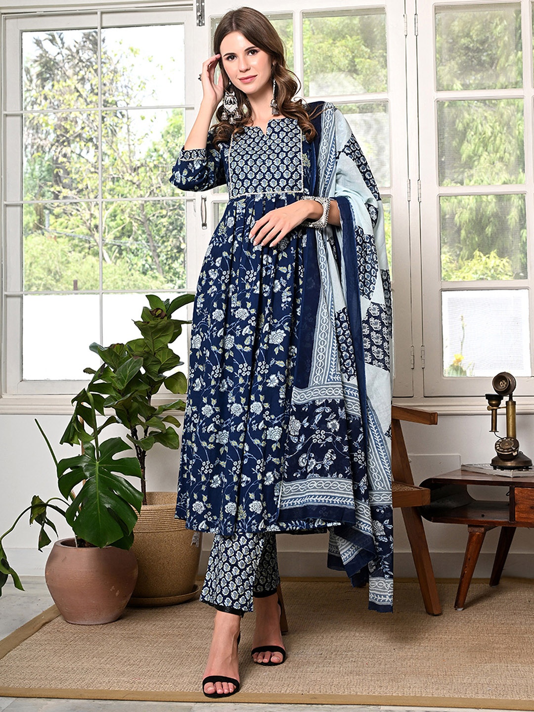 

AVYCO Floral Printed Pleated Pure Cotton Anarkali Kurta with Trousers & Dupatta, Blue