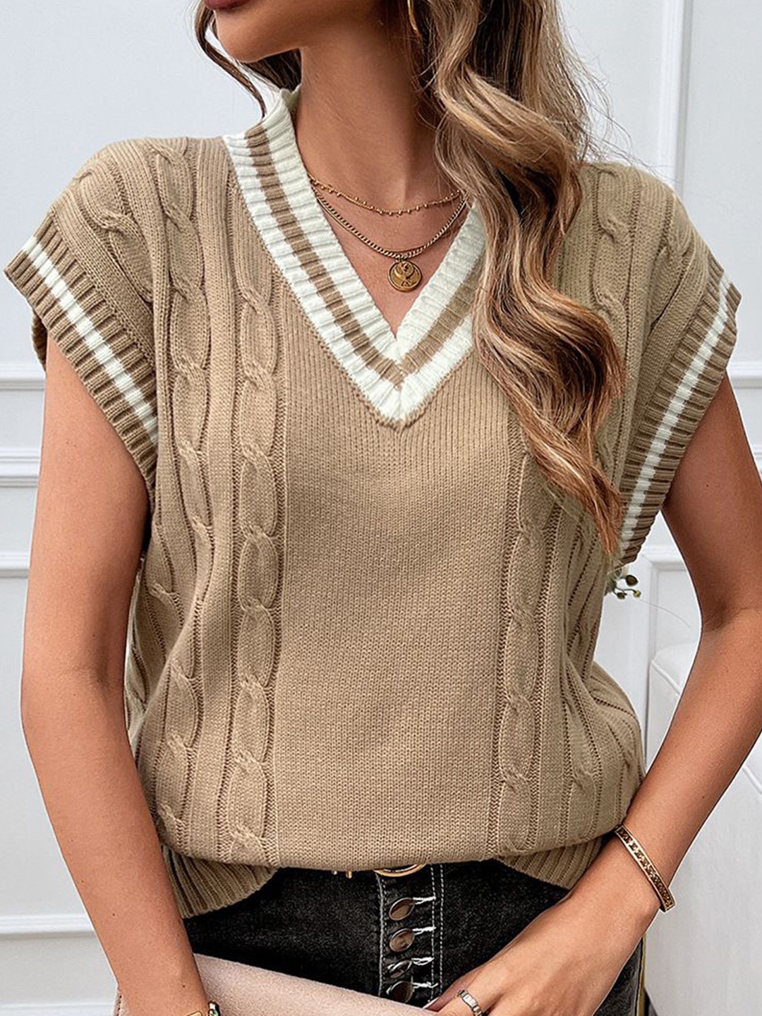 

StyleCast Women Cable Knit V-Neck Pullover Ribbed Sweater, Brown
