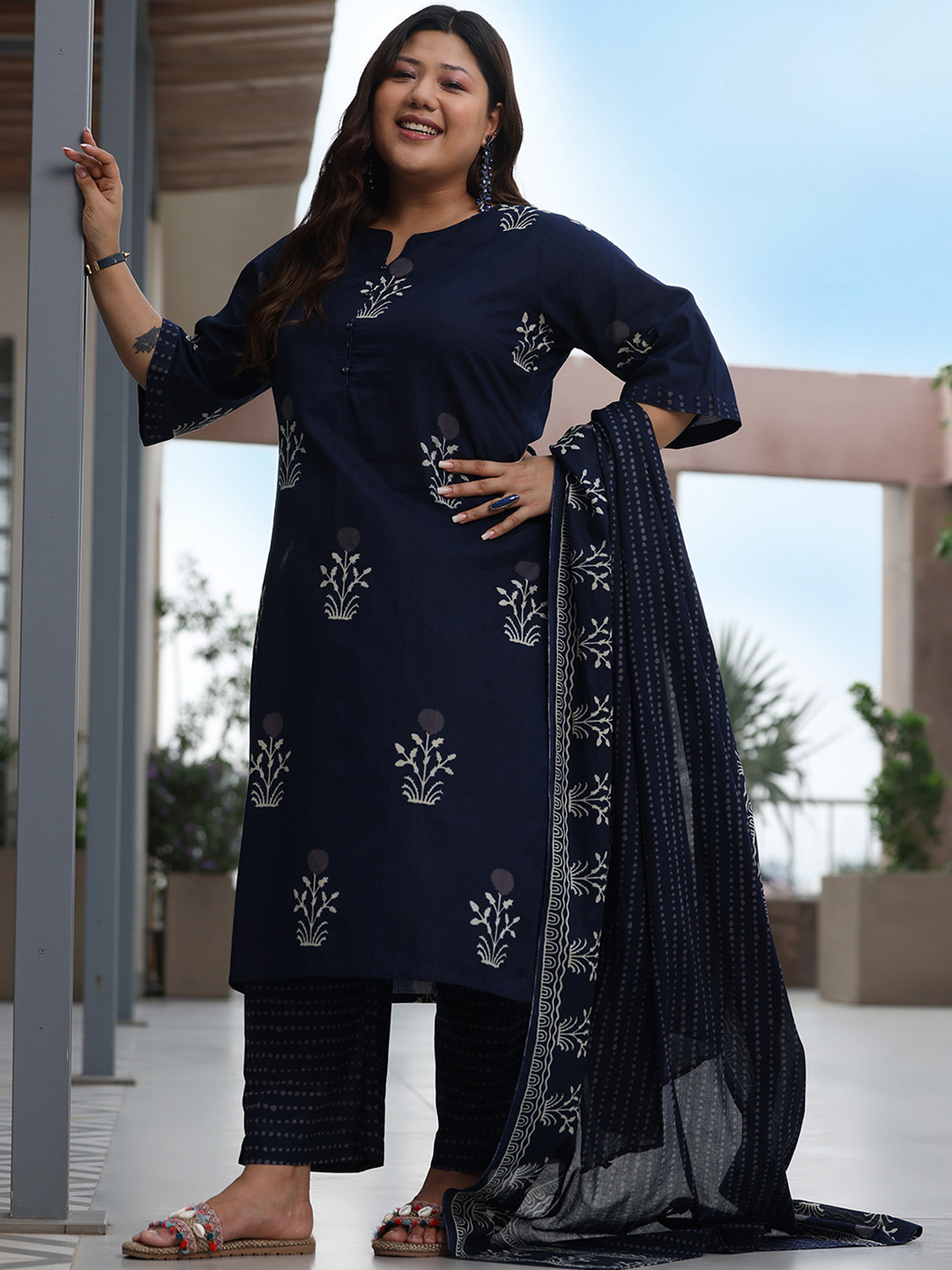 

EXTRA LOVE BY LIBAS Plus Size Floral Printed Pure Cotton Kurta With Trouser & Dupatta, Blue
