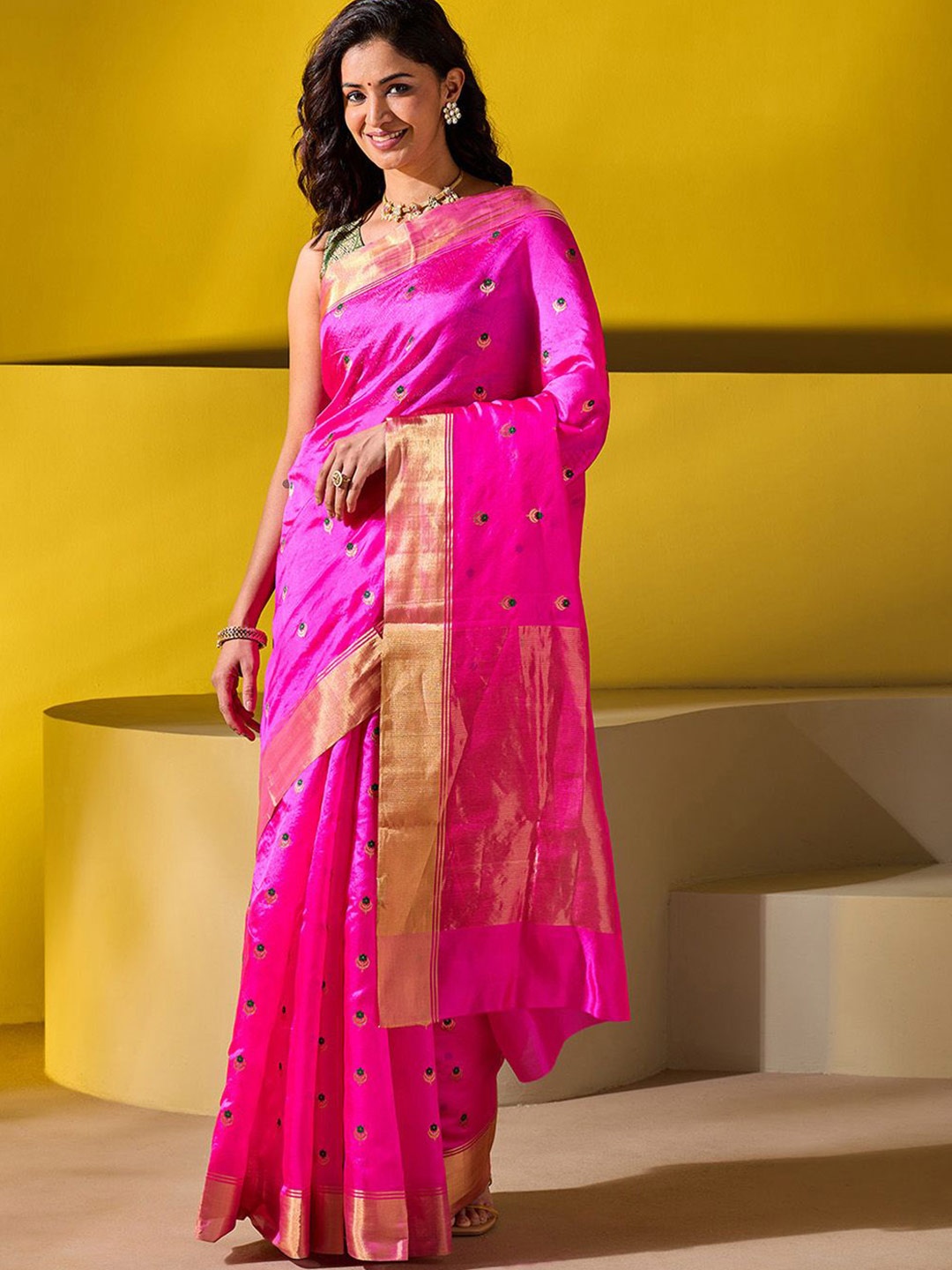 

Taneira Floral Zari Pure Silk Chanderi Saree, Pink