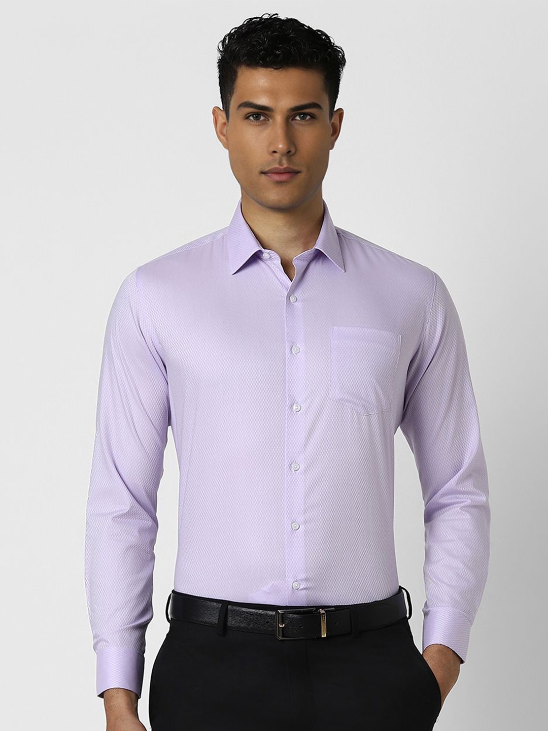 

Van Heusen Men Spread Collar Solid Cotton Slim Fit Formal Shirt, Lavender