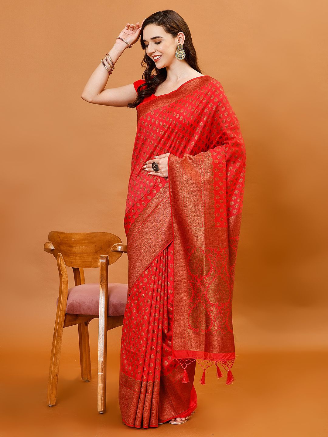 

Meena Bazaar Woven Design Zari Art Silk Saree, Peach