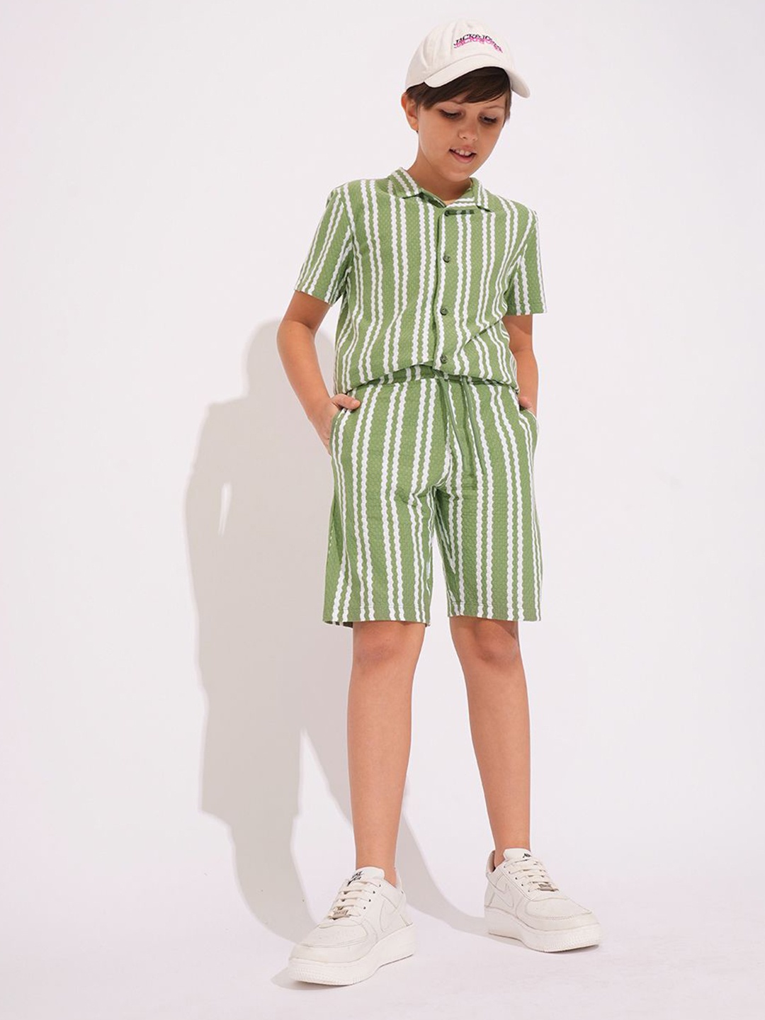 

Jack & Jones Junior Boys Cuban Collar Vertical Striped Cotton Casual Shirt, Green