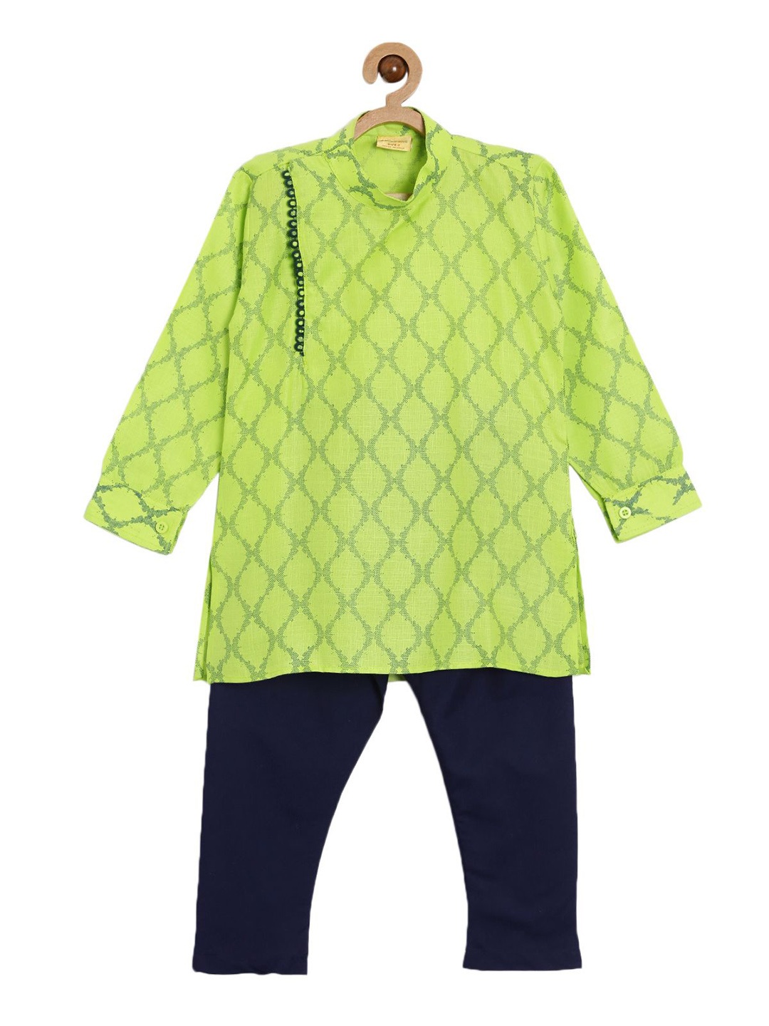

NIRVAAN Boys Mandarin Collar Pure Cotton Kurta with Pyjama, Green