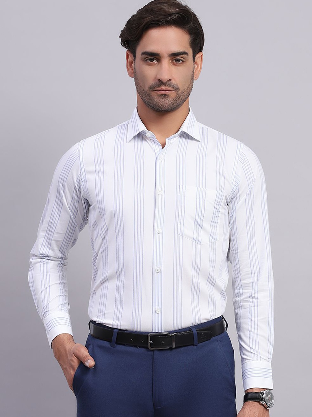 

Monte Carlo Men Spread Collar Vertical Striped Cotton Casual Shirt, White