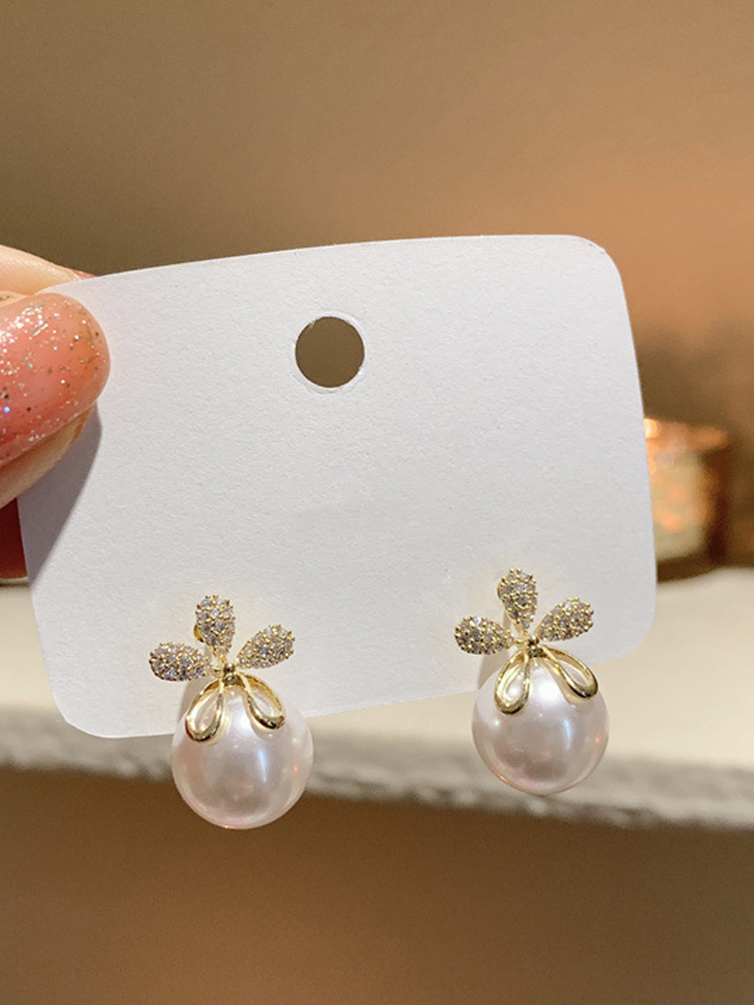

KRENOZ Floral Studs Earrings, Gold