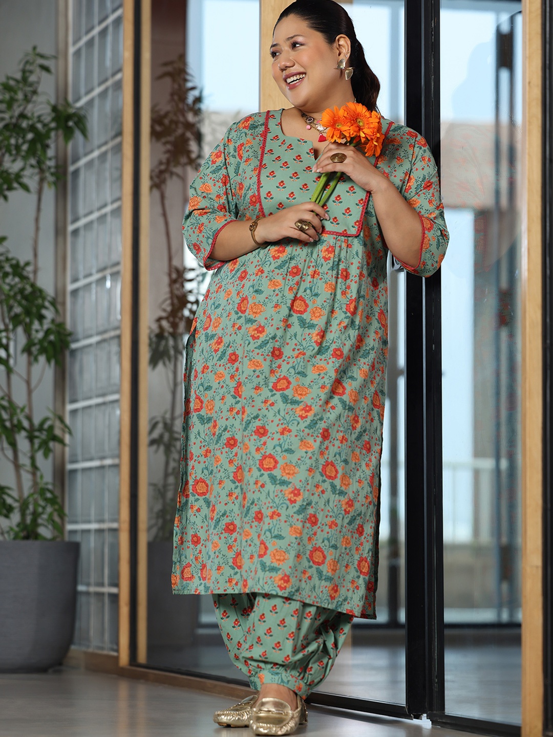 

EXTRA LOVE BY LIBAS Plus Size Floral Printed Pure Cotton Straight Kurta With Salwar, Green
