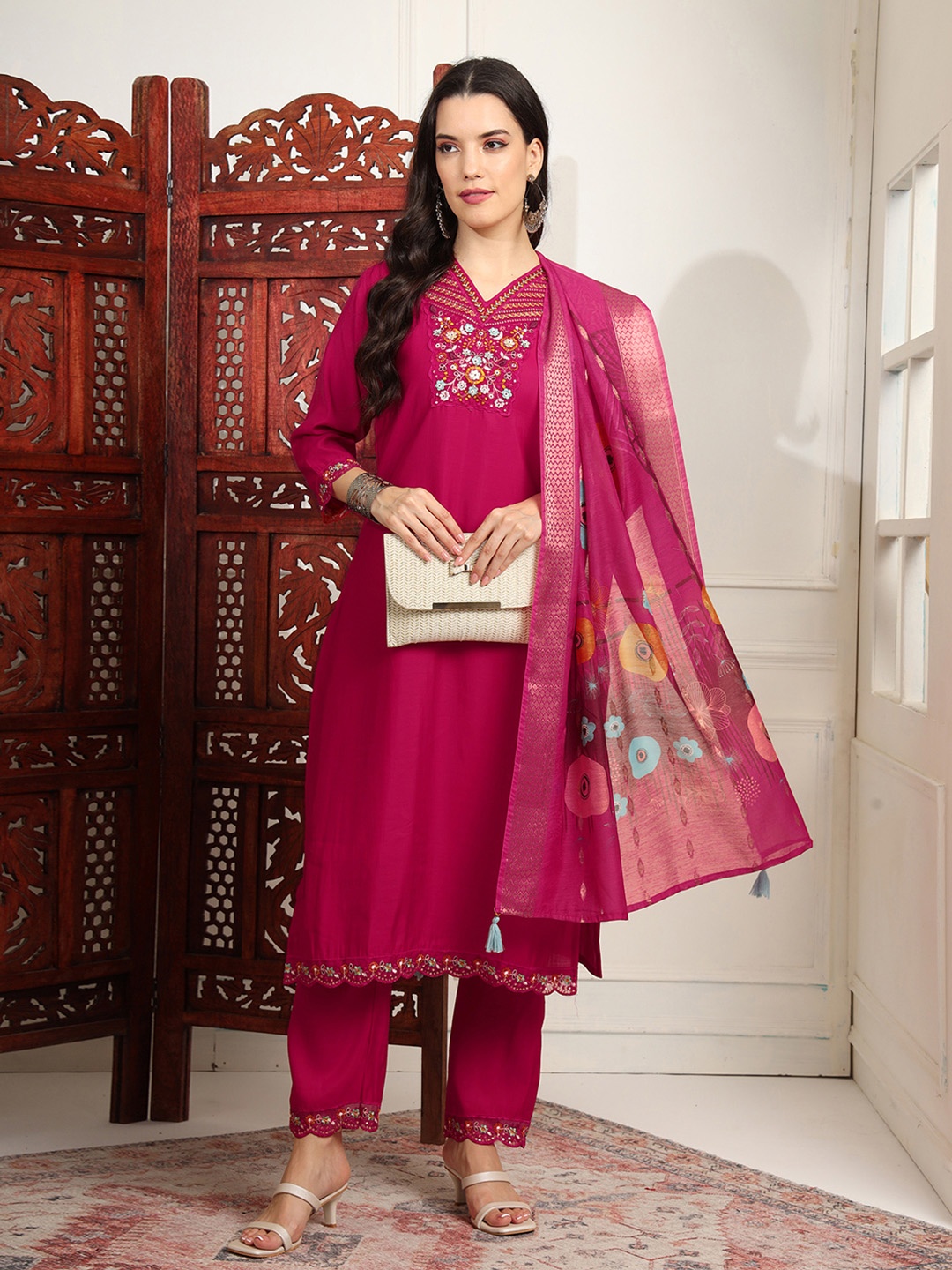 

Sangria Floral Embroidered Kurta With Trousers & Dupatta, Pink