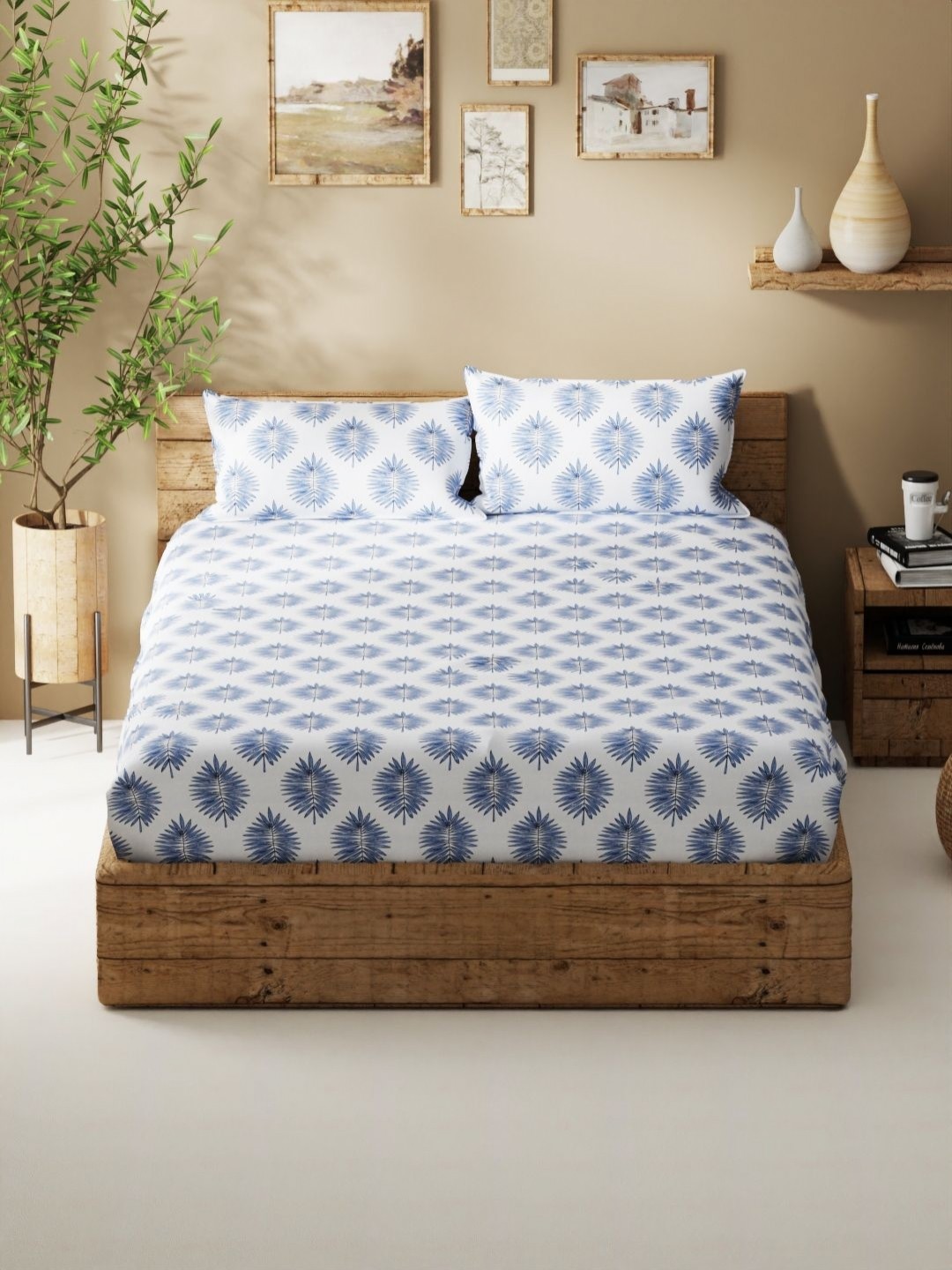 

BIANCA Blue & White Floral 120 TC Queen Bedsheet with 2 Pillow Covers