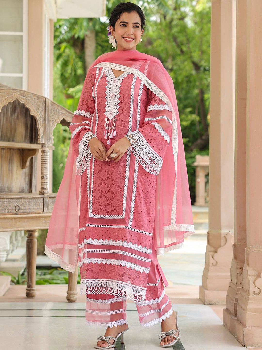 

Meena Bazaar Women Floral Embroidered Regular Kurta with Trousers & With Dupatta, Pink
