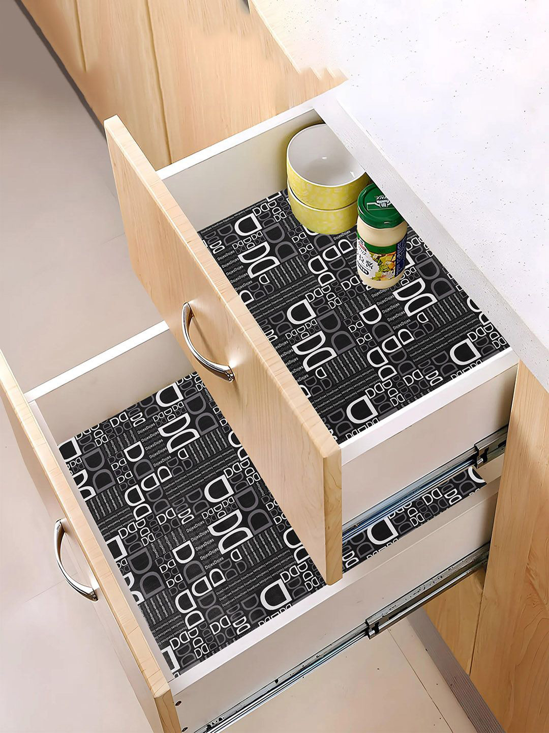 

Kuber Industries Black 3 Pieces Printed Water Resistant Shelf Liner
