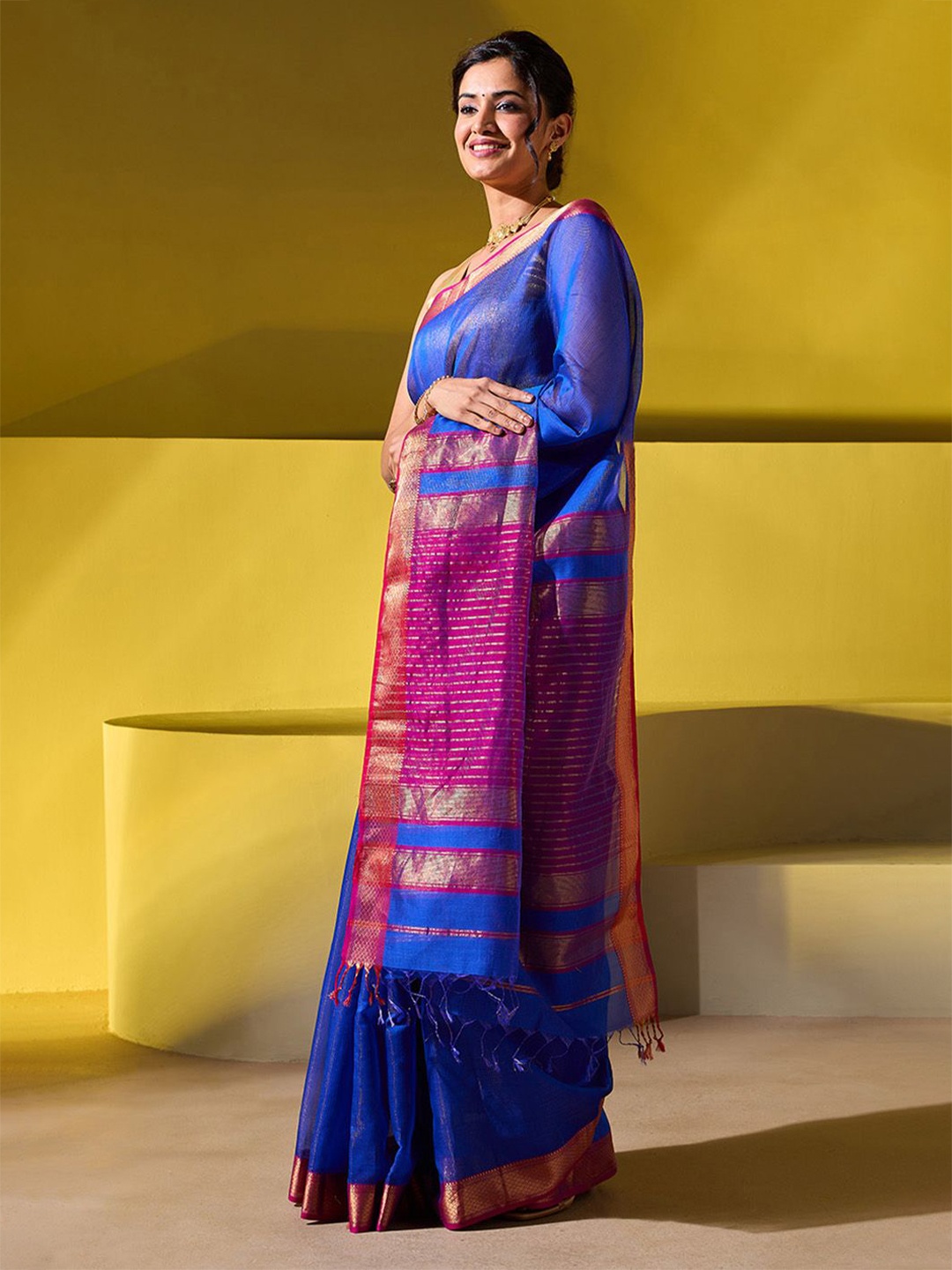 

Taneira Zari Maheshwari Saree, Blue