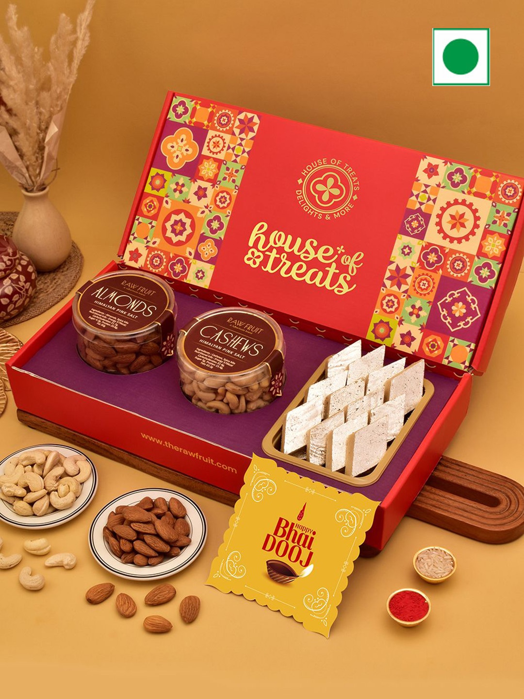 

RawFruit Bhai Dooj Assorted Gift Set, Red