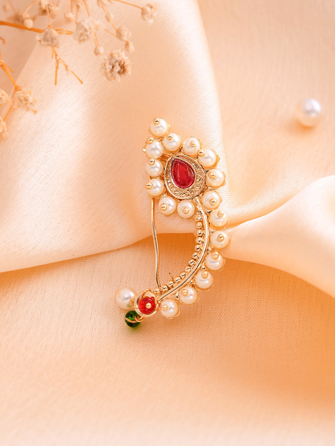 

Shoshaa Gold-Plated Artificial Beads Stud Nosepin