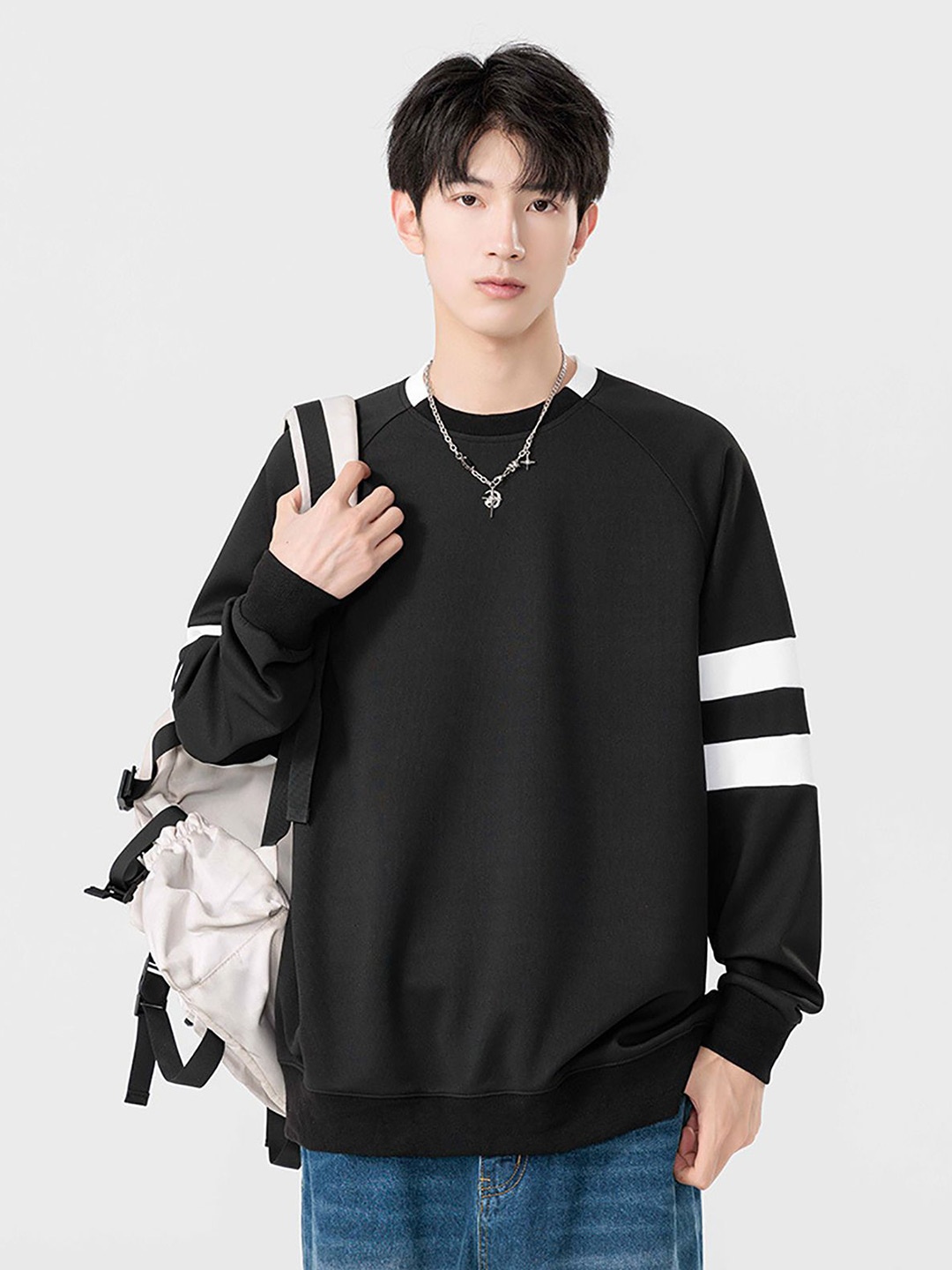 

StyleCast x Revolte Men Solid Round Neck Sweatshirt, Black