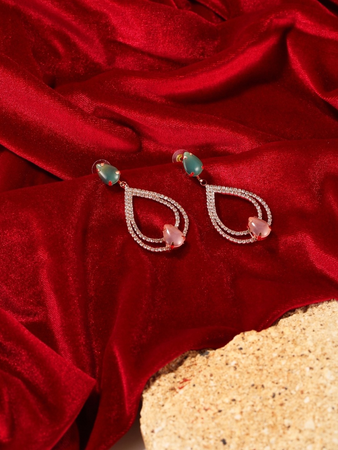 

KPOP Contemporary Drop Earrings, Rose gold