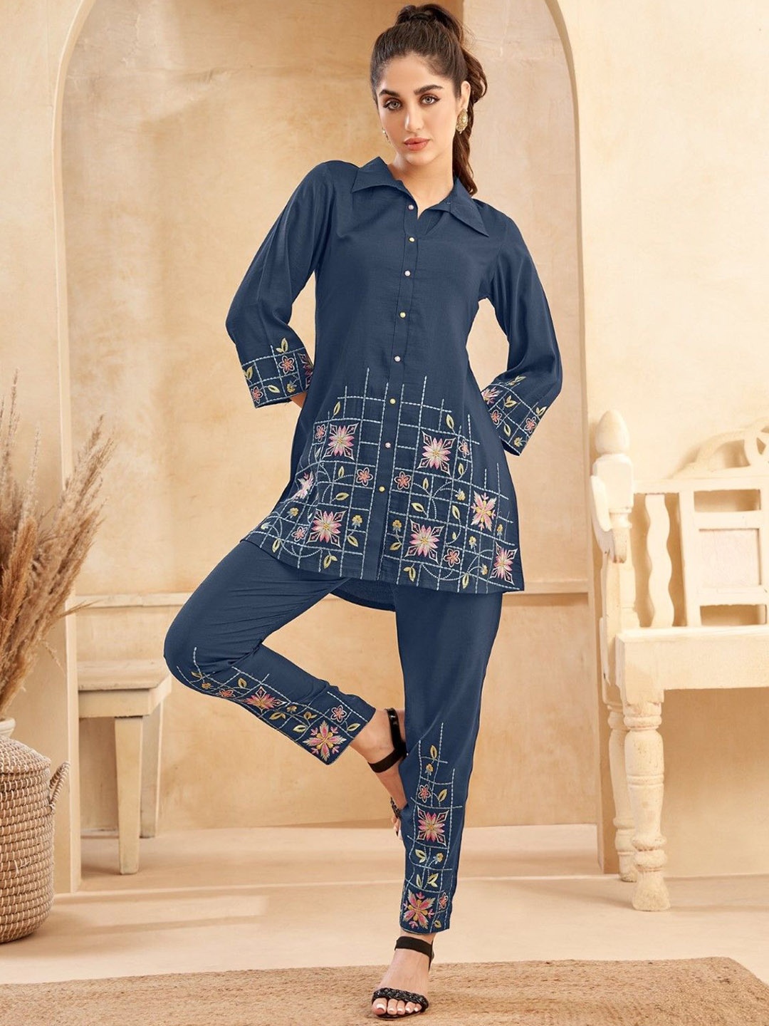 

AUTUMN LANE Embroidered Tunic & Trousers Co-Ords, Blue