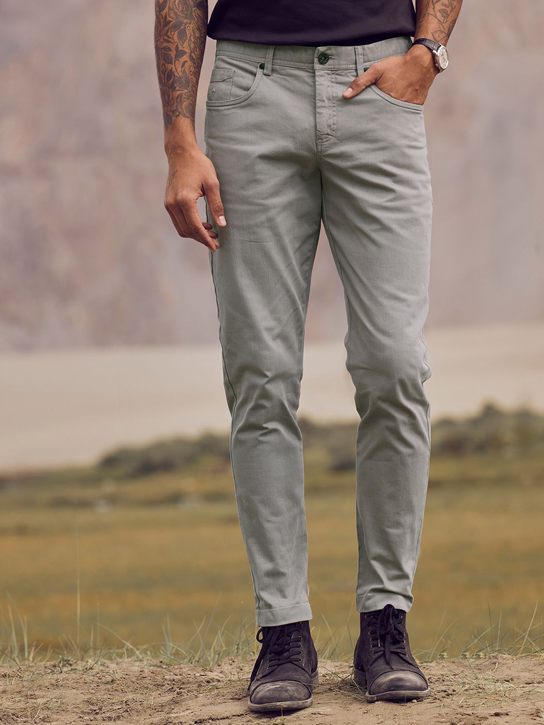 

Andamen Men Twill Woven Regular Fit Chino, Grey