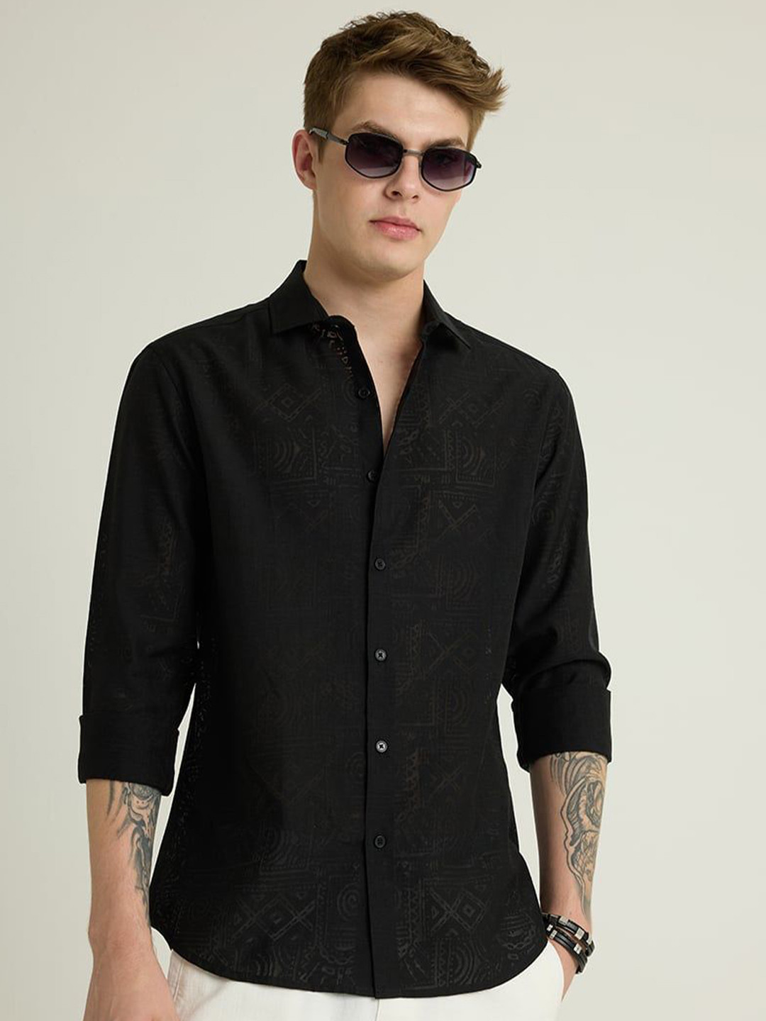 

Snitch Men Smart Spread Collar Ethnic Motifs Printed Casual Shirt, Black