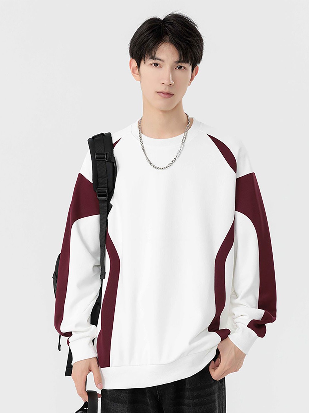 

StyleCast x Revolte Men Solid Sweatshirt, White