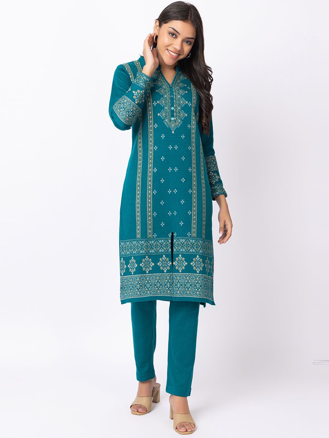 

KEIKO Ethnic Motifs Printed Mandarin Collar Straight Kurta with Trousers, Green