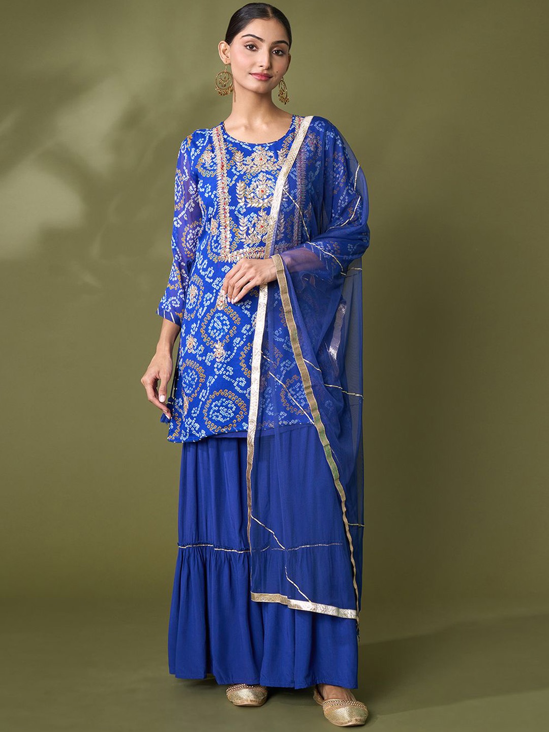 

Samyukta Singhani Women Ethnic Motifs Embroidered Kurti With Sharara & Dupatta, Blue